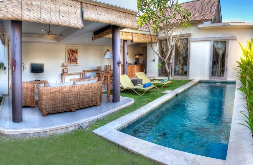 Villa Lestari 塞米亚克 客房 照片