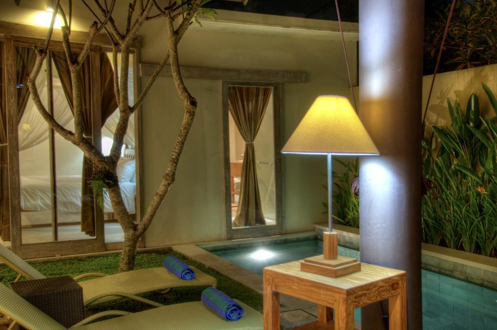 Villa Lestari 塞米亚克 客房 照片