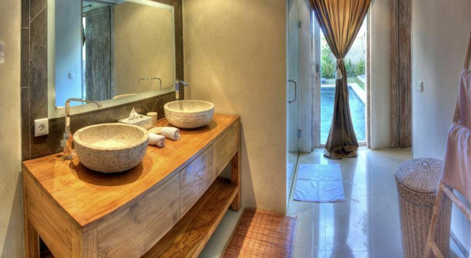 Villa Lestari 塞米亚克 外观 照片