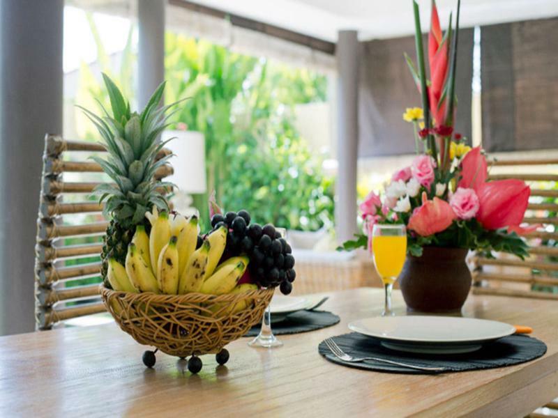Villa Lestari 塞米亚克 外观 照片