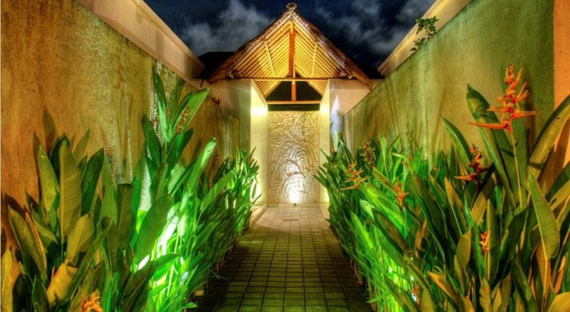 Villa Lestari 塞米亚克 外观 照片
